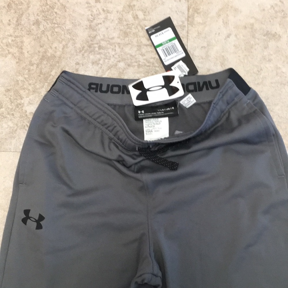 Under Armour youth pant